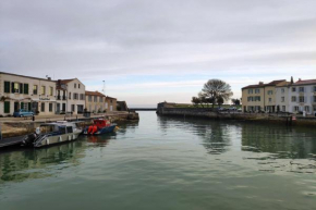 Nice T3 with Wifi near the harbor - 2 stars